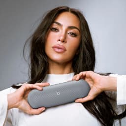 Беспроводная колонка Beats Pill (Kim Kardashian) Dark Gray - вид 2